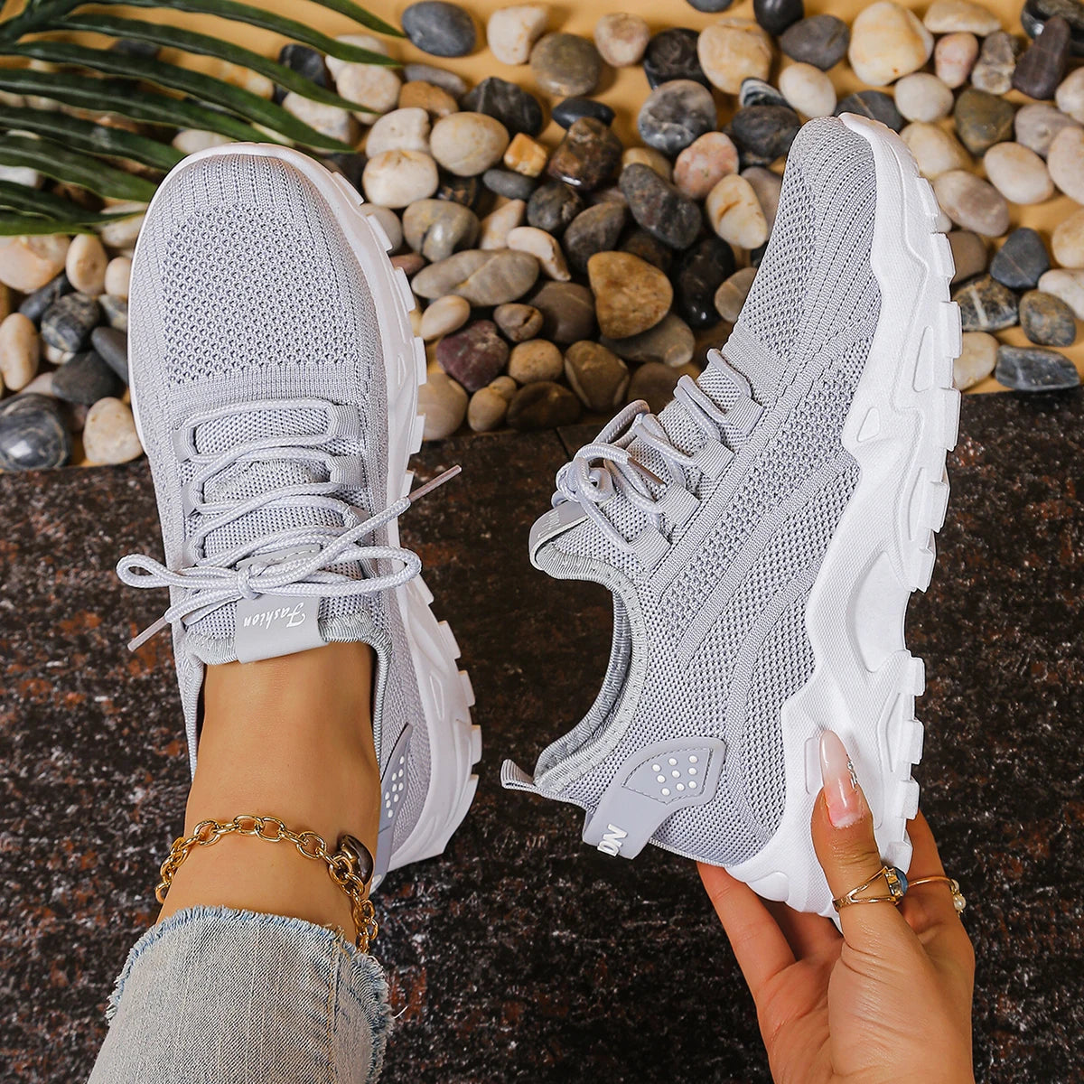 Damen Freizeit-Sneaker einfarbig – schlicht & vielseitig